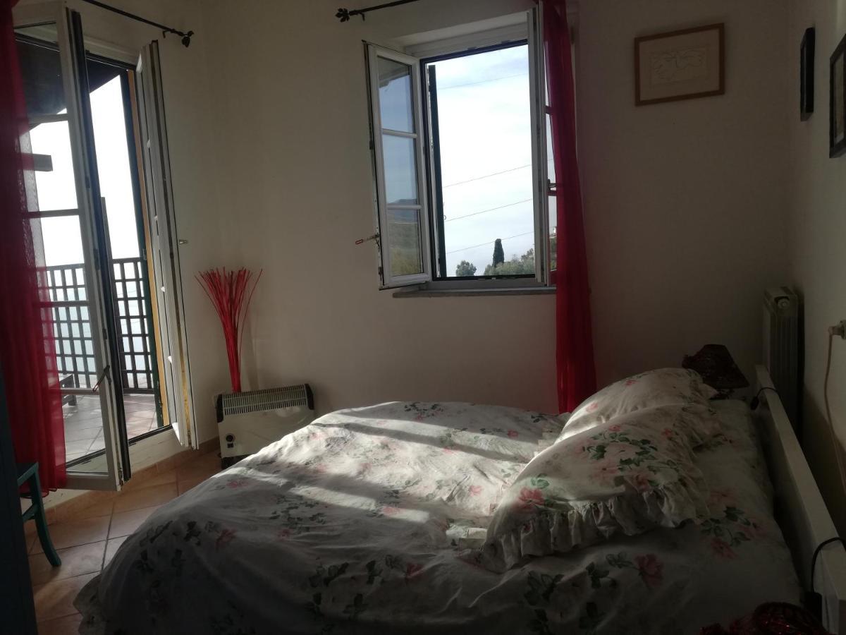 Отель Ca' Clementine Sasso di Bordighera Экстерьер фото